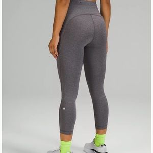 Speed Up High-Rise Crop 23"